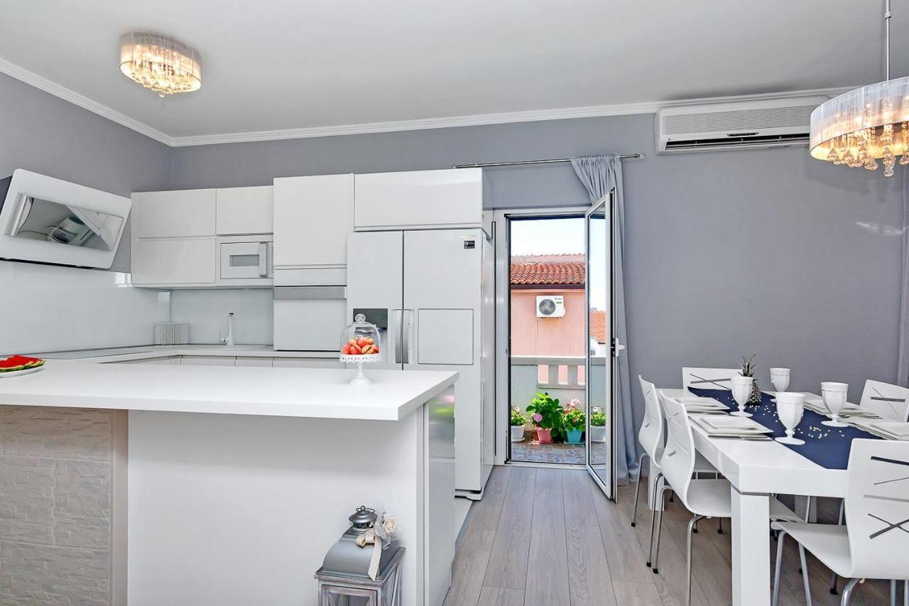 Apartments Gisela Makarska Buitenkant foto