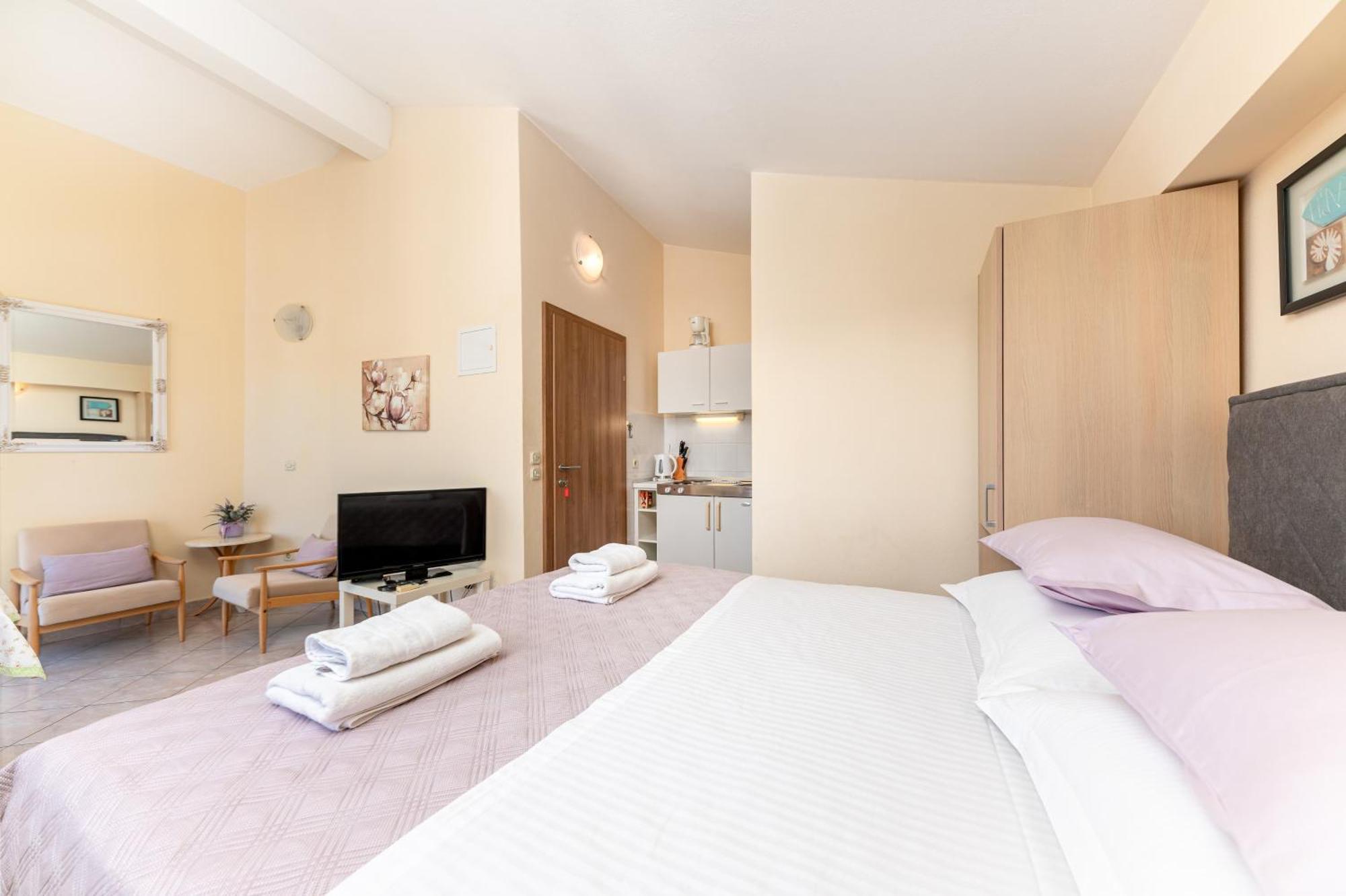 Apartments Gisela Makarska Kamer foto