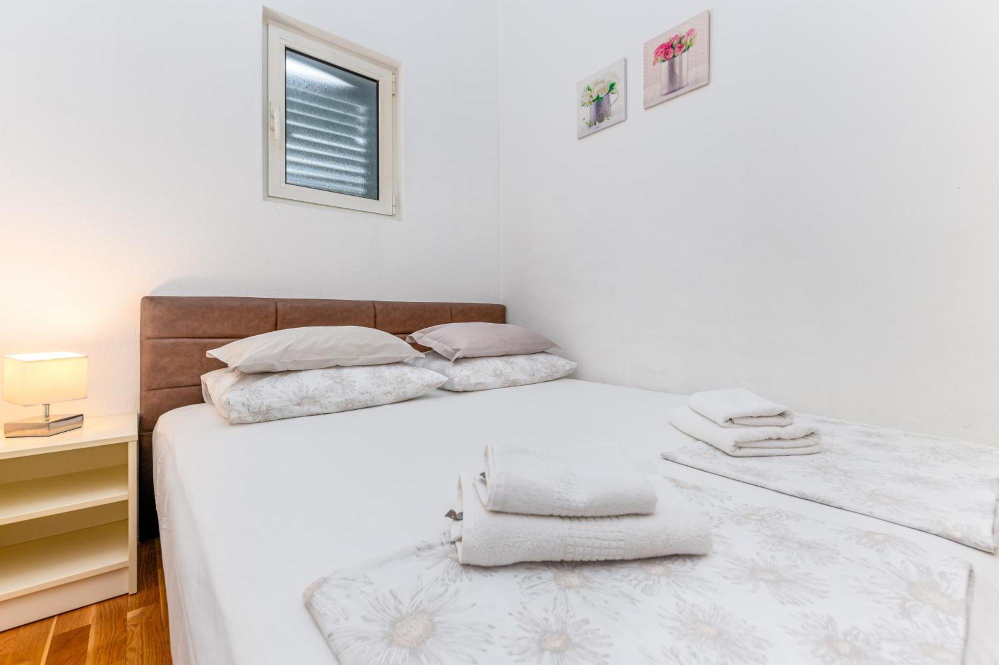 Apartments Gisela Makarska Buitenkant foto